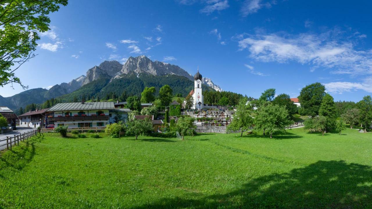 Gasthof Hoehenrain Grainau Exterior photo